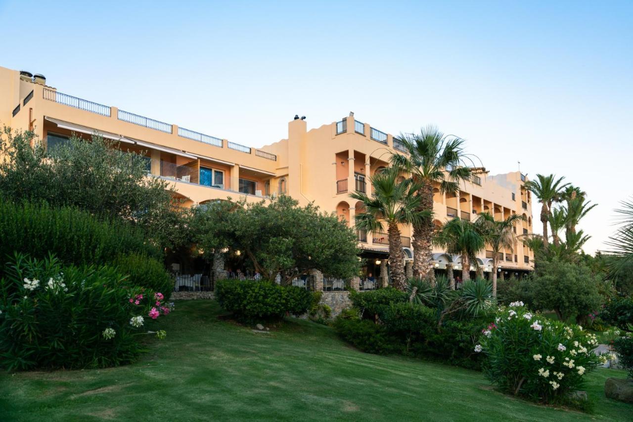 Hotel Stella Maris Villasimius Esterno foto